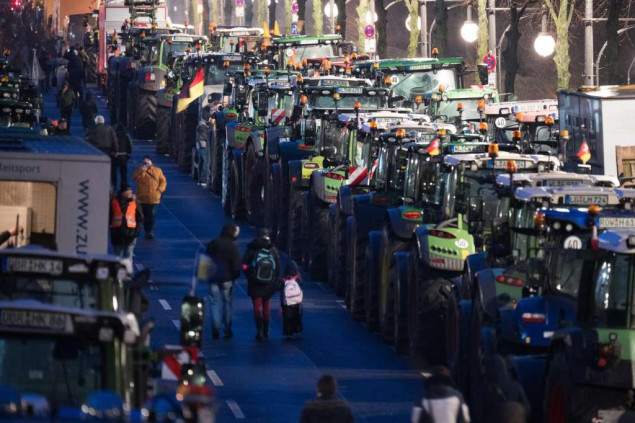 Njemački poljoprivrednici danas izlaze na proteste u Berlinu zbog viših poreza