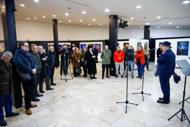 U Galeriji JU BKC KS postavljena izložba postera 'Sarajevske zime' umjetnika Kemala Hromića