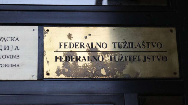 Produžene mjere zabrane Vahidinu Munjiću, Arijani Huseinović-Ajanović i Ervinu Mušinoviću