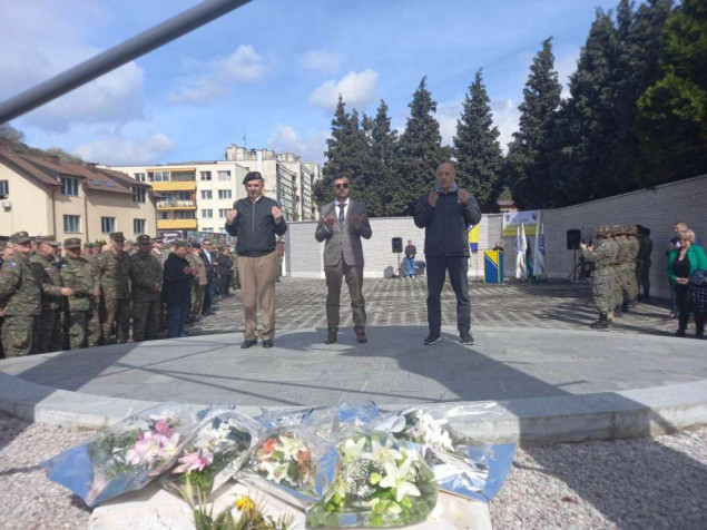 Povodom Dana Armije RBiH odata počast poginulim braniocima Goražda