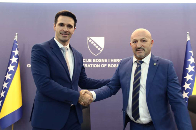 Potpisan Kolektivni ugovor za službenike organa uprave i sudske vlasti u FBiH