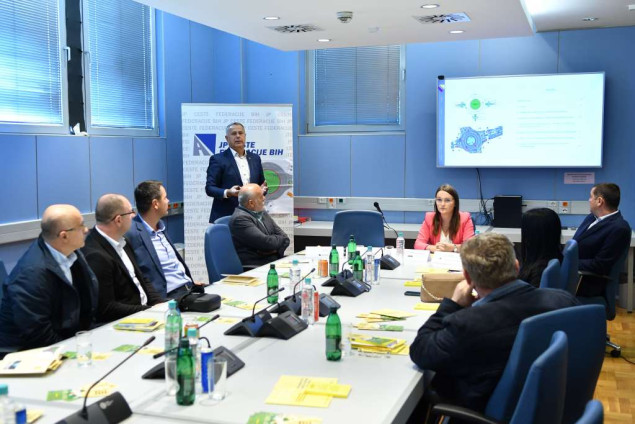 FBiH - Počinje realizacija kampanje o sigurnoj vožnji u kružnim tokovima