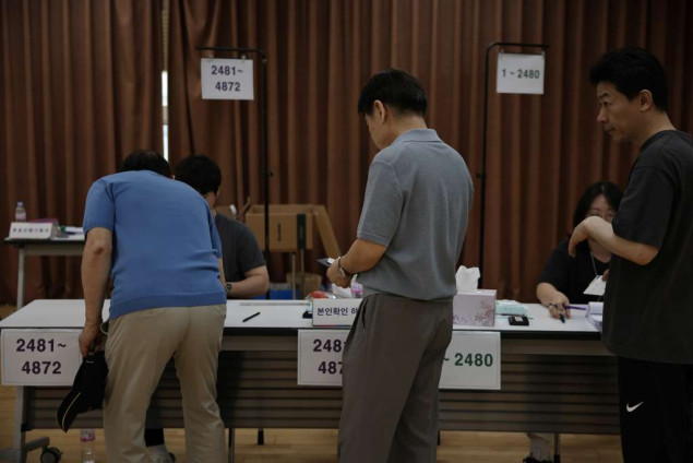 Milioni Južnokoreanaca glasaju na predsjedničkim izborima