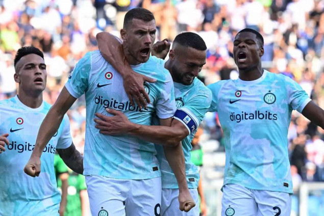 Džeko predvodi napad Intera u meču protiv Viktorije Plzen