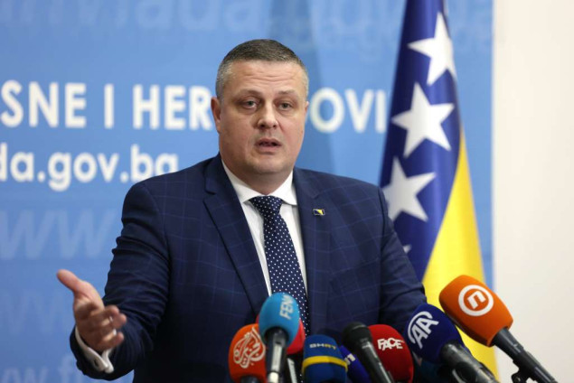 Mijatović: Od 1. januara nijedan poslodavac u FBiH neće moći isplatiti manje od 1.200 KM