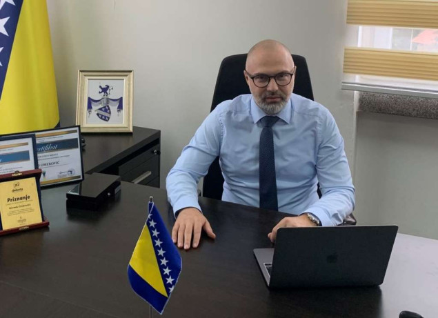 Nastava prekinuta u pojedinim školama na području TK