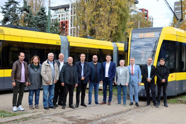 Predstavnici Stadlera sa ministrom Štetom - Isporuka novih tramvaja završena tri mjeseca prije roka