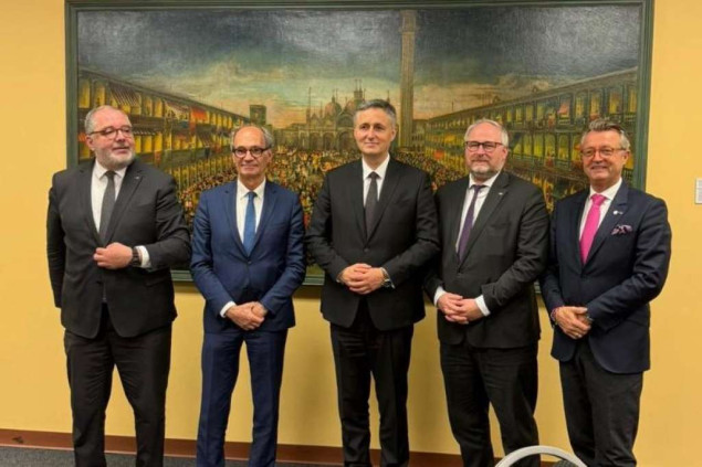 Bećirović s francuskom parlamentarnom delegacijom pri Parlamentarnoj skupštini NATO-a