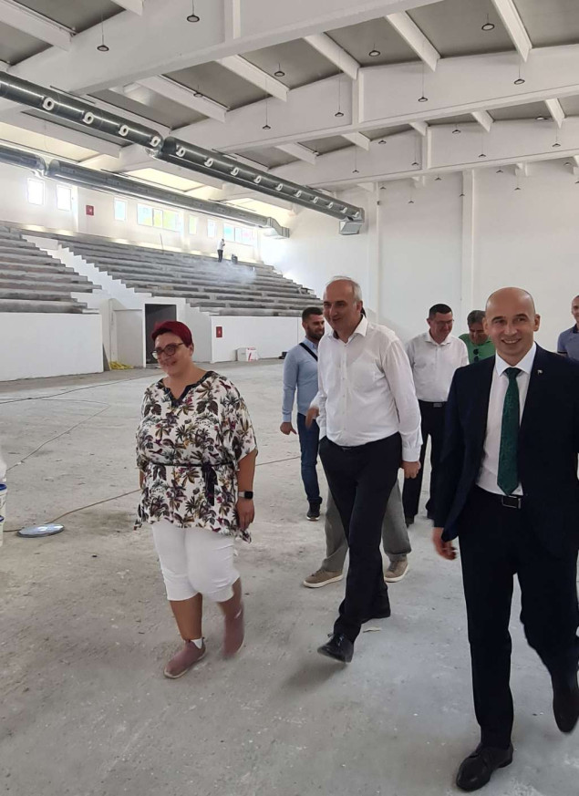 Pivić posjetio Općinu Tešanj, pri kraju izgradnja OŠ u Medakovu