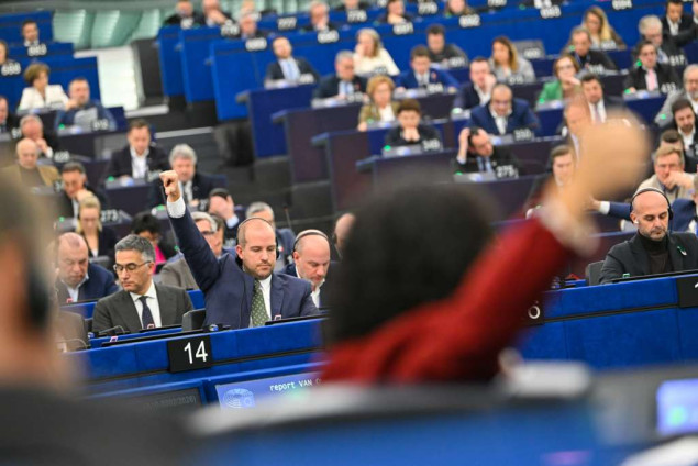 Evropski parlament odobrio paket kredita za podršku Ukrajini od 90 milijardi eura