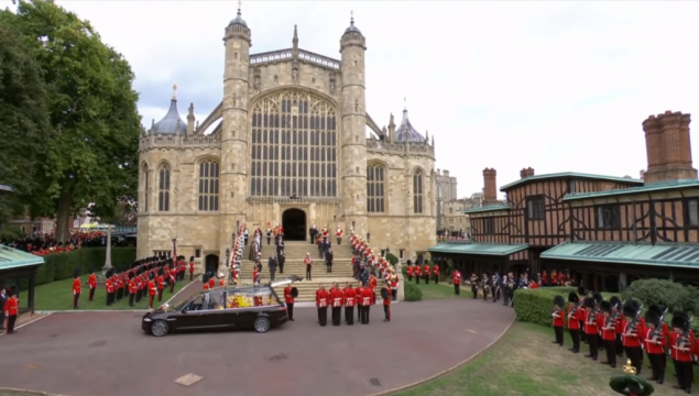 Kraljičina procesija stigla u dvorac Windsor