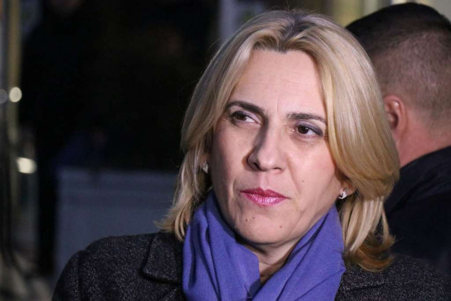 Napadnuto vozilo u pratnji predsjednice RS