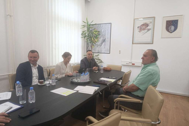 Sastanak o unaprjeđenju upravljanja komunalnim preduzećima u KS