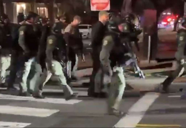 Dvije osobe ubijene u pucnjavi na Univerzitetu Brown, napadač u bijegu