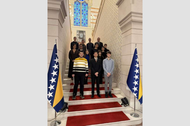 Grad Sarajevo nagradio najbolje srednjoškolce za izuzetan uspjeh na zvaničnim takmičenjima