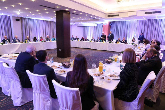 Reisu-l-ulema upriličio iftar za ambasadore: I u ovim blagoslovljenim trenucima mi molimo za mir