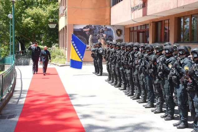 "Vrijeme koje Dodik troši na pokušaje osvete treba da iskoristi da pospremi kabinet"