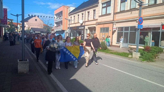 Sanski Most obilježio 29 godina slobode evociranjem sjećanja na heroje i oslobodilačku borbu