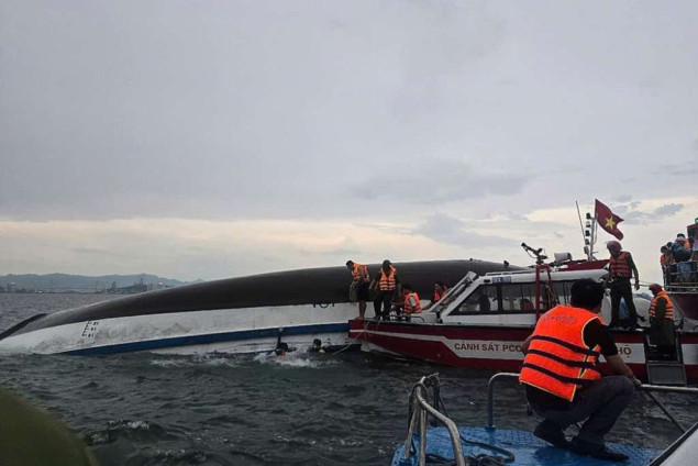 Najmanje 18 poginulih i desetine nestalih nakon potonuća turističkog broda u Vijetnamu