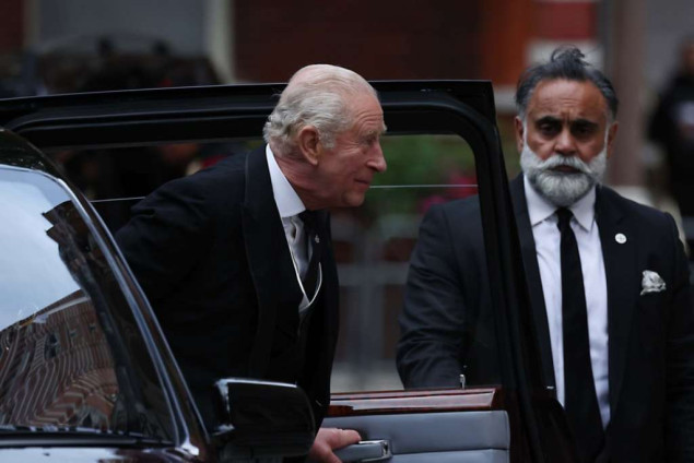 Charles III prvi britanski monarh u zadnjih 500 godina u javnoj molitvi s papom u Vatikanu