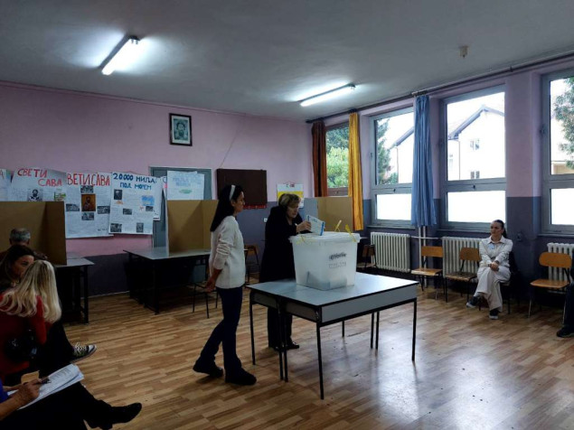 U Prijedoru sva glasačka mjesta otvorena na vrijeme, manje poteškoće jedino u Čirkin Polju