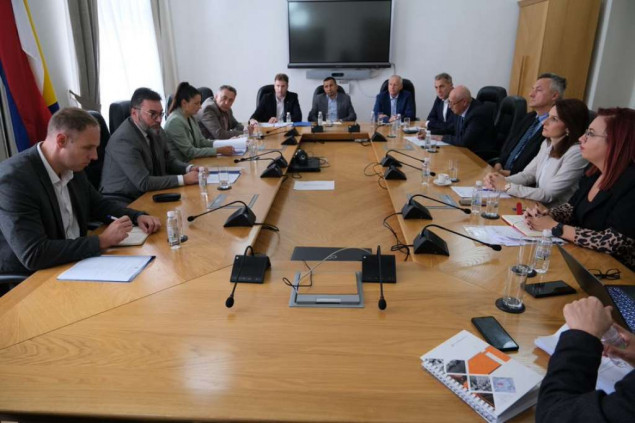 Košarac: Potrebno obezbijediti kontinuitet Odluke o zabrani izvoza drvnih sortimenata