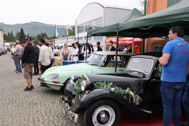 Na tradicionalnom oldtimer skupu u Mostaru predstavljeno više od 120 rijetkih automobila