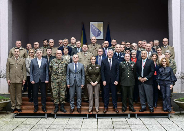 NATO podržava kontinuiranu obuku Oružanih snaga BiH