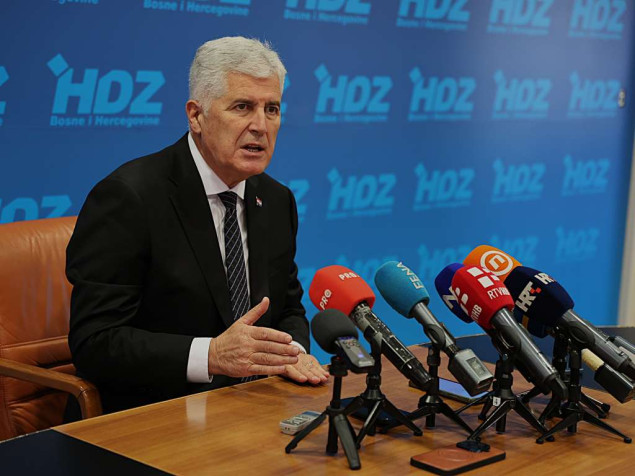 Čović: Usvojimo li zakone o VSTV-u i Sudu BiH, već dan poslije možemo imati pregovarača