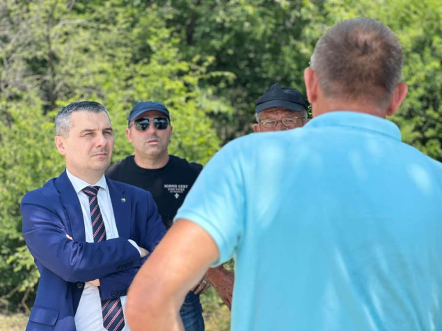 Ministar Dizdar posjetio povratničko naselje Šurmanci 