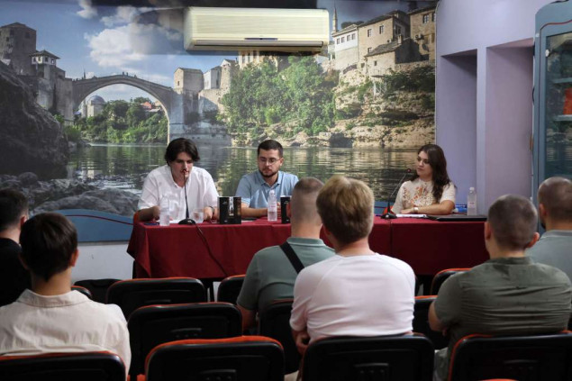 Promocija zbirke poezije i pozorišna predstava upriličeni na Mostarskom ljetu