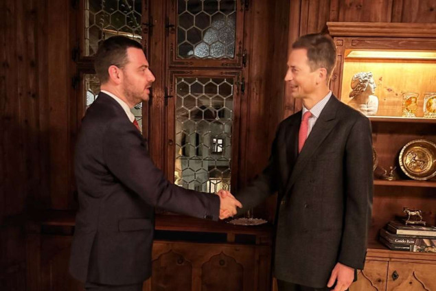 Magazinović na sjednici stalnog komiteta PSVE