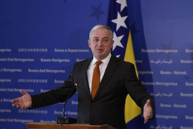 Borenović kaže da je BiH uvela sankcije Rusiji, Dodik demantuje