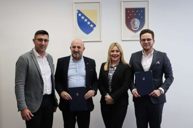 Plaće uposlenima u kantonalnim javnim ustanovama socijalne zaštite od januara veće za 10 posto