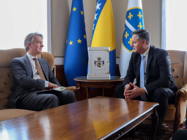 Bećirović razgovarao s Reillyjem - hitno riješiti pitanje javnog RTV servisa