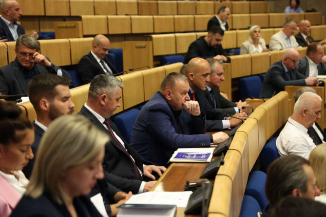 Predstavnički dom PFBiH raspravljao o zaključku Etičke komisije o istupu poslanika Karamatića