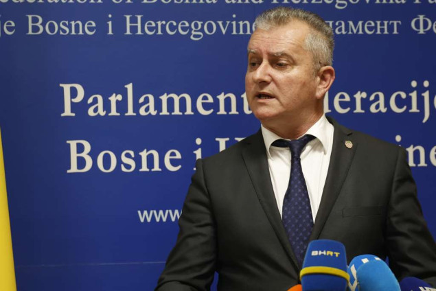 Karamatić: SDA se vezala za DF, svaka akcija ima svoje posljedice