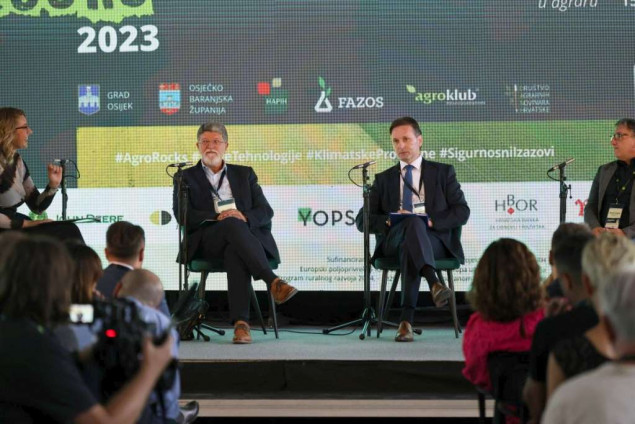 Ministar Hrnjić na regionalnoj agro konferenciji u Osijeku