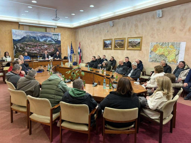 Muratović razgovarao s mještanima Donje Jablanice o rješavanju ključnih problema