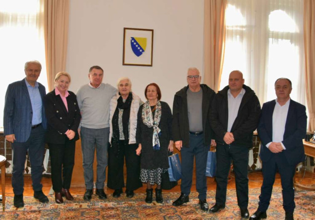 Lendo: Proslava 9. januara krivično djelo, Vlada Srbije prisustvom pokazuje namjere prema BiH