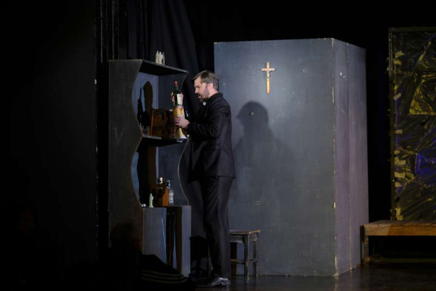 Predstavom 'Usamljeni Zapad' završen takmičarski program Festivala 'Dani Jurislava Korenića'