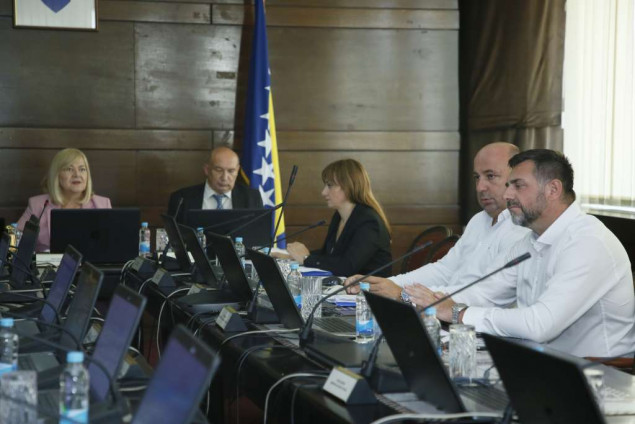 Vlada FBiH prihvatila vanrednu informaciju o požarima