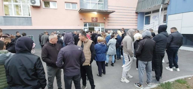 Do 9 sati glasalo 12 posto birača u Srbiji; zabilježene i nepravilnosti