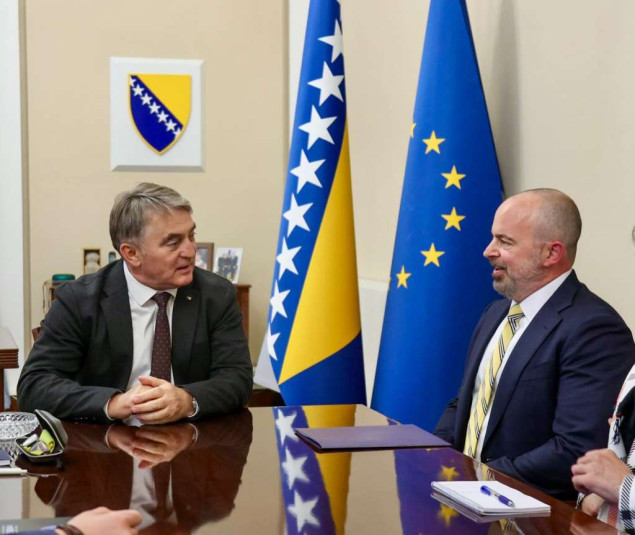 Komšić-Ginkel: Potrebno stabilizirati političke prilike