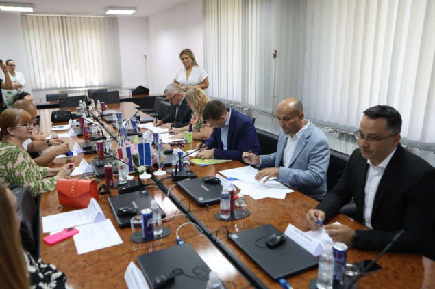 U Tuzli potpisan ugovor za realizaciju prekograničnog projekta 'Smart Step'