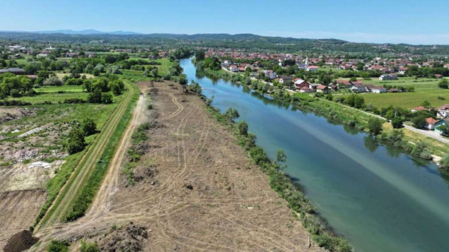 U Prijedoru počeli pripremni radovi na uređenju modernog šetališta pored rijeke Sane