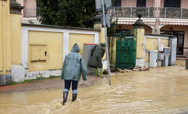 Rusija i Kazahstan naredile evakuaciju više od 100.000 ljudi pred nabujalim rijekama