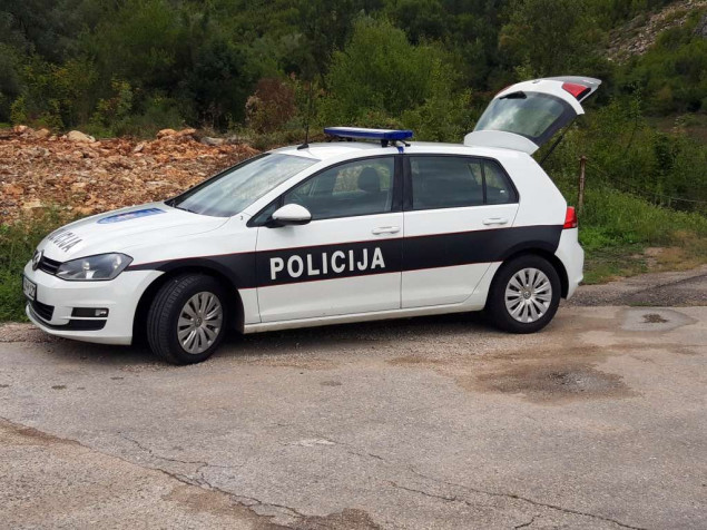 Sudar četiri vozila, saobraćaj obustavljen na M-5 u mjestu Duge Luke (Turbe-Travnik)