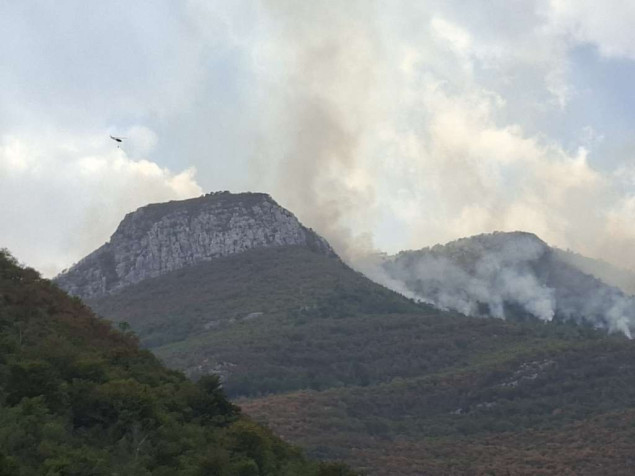 Požari aktivni na području Prozor-Rame i Konjica, vatrogascima pomažu zračne snage