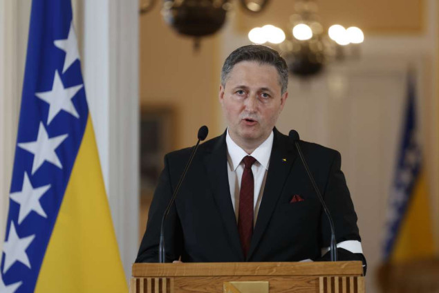 Bećirović: Hitno zaustaviti antidejtonske aktivnosti i sankcionirati Dodikov režim